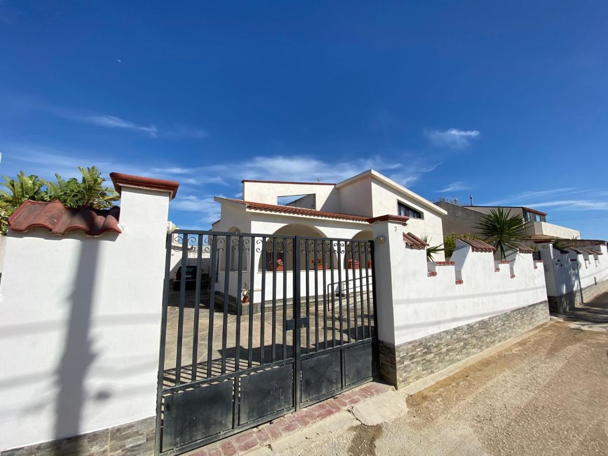 מזרה דל ואלו Casa Vacanze Marinella מראה חיצוני תמונה